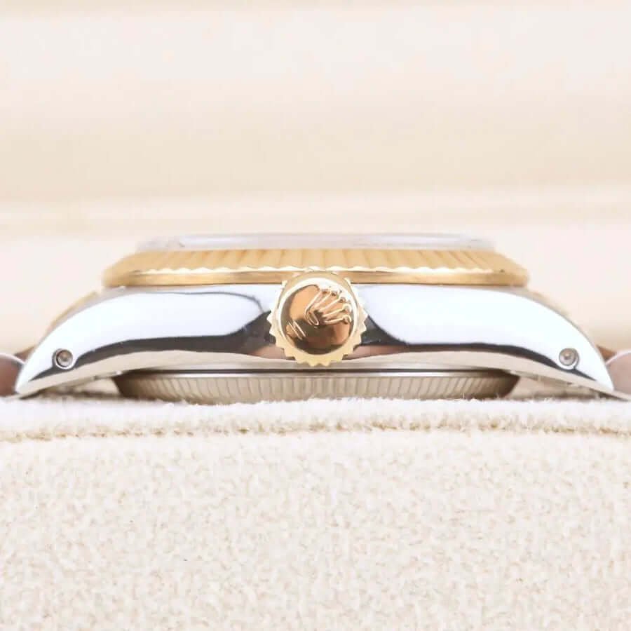 Rolex Oyster Perpetual 26 White Dial 67193 Year: 1995 Rolex Oyster Perpetual 26 White Dial 67193 Year: 1995