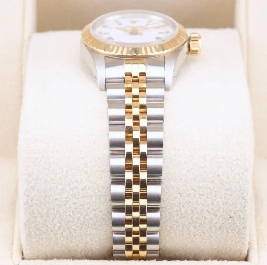 Rolex Oyster Perpetual 26 White Dial 67193 Year: 1995 Rolex Oyster Perpetual 26 White Dial 67193 Year: 1995