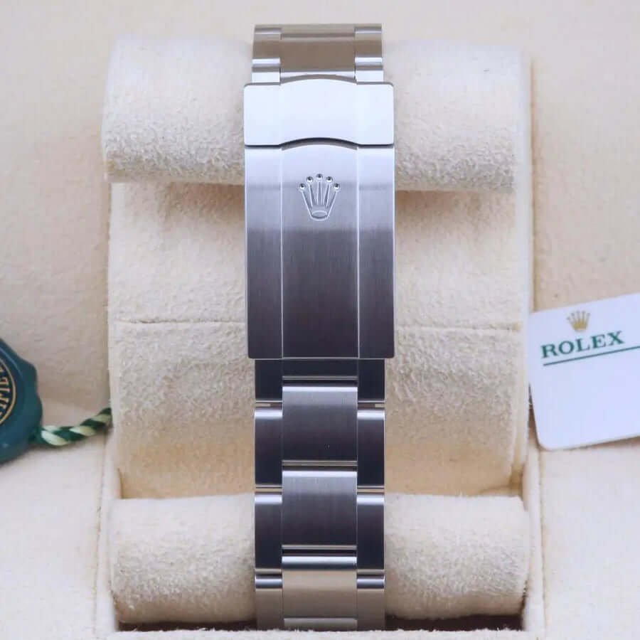 Rolex Oyster Perpetual 36 Pink Dial 126000 Year: 2025 Rolex Oyster Perpetual 36 Pink Dial 126000 Year: 2025