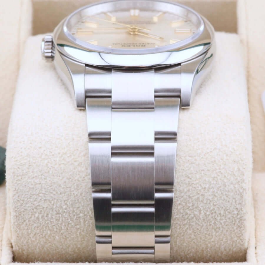Rolex Oyster Perpetual Silver Dial 36 126000 Year: 2024 Rolex Oyster Perpetual Silver Dial 36 126000 Year: 2024