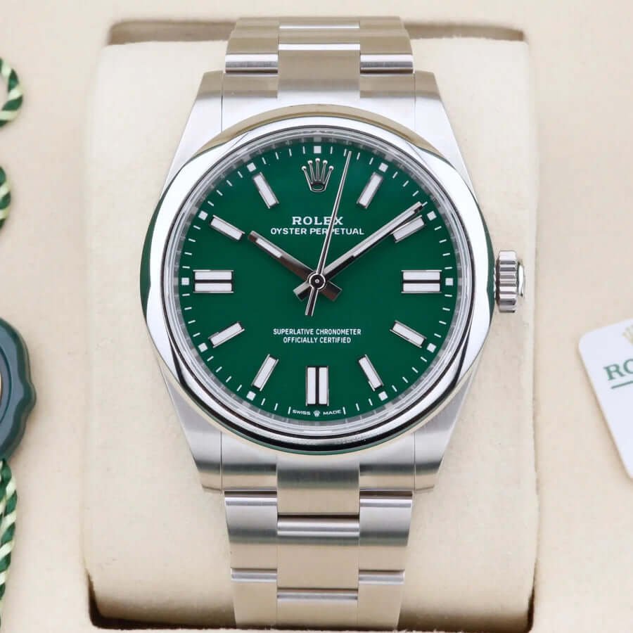 Rolex Oyster Perpetual 134300 Green 41mm 2025 Rolex Oyster Perpetual 134300 Green 41mm 2025
