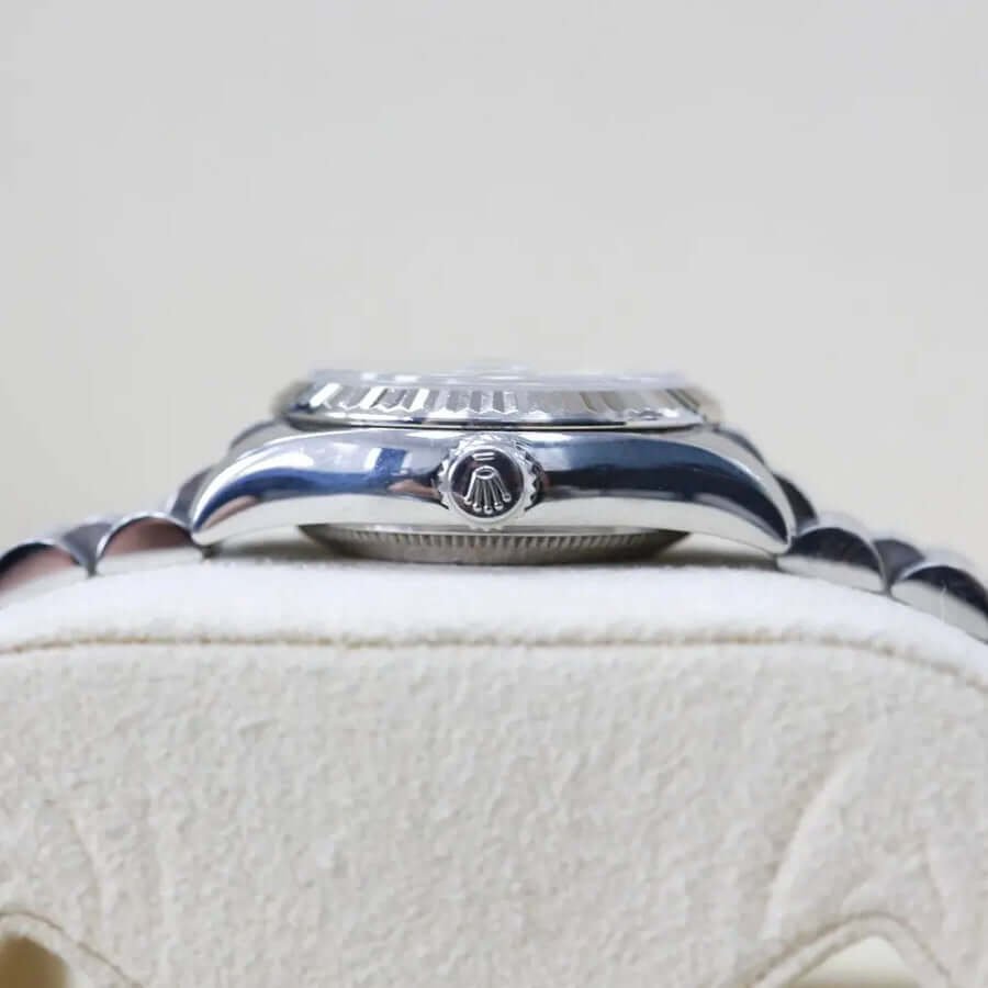 Rolex Datejust 26 Mother Of Pearl Dial 179174 Year: 2016 Rolex Datejust 26 Mother Of Pearl Dial 179174 Year: 2016