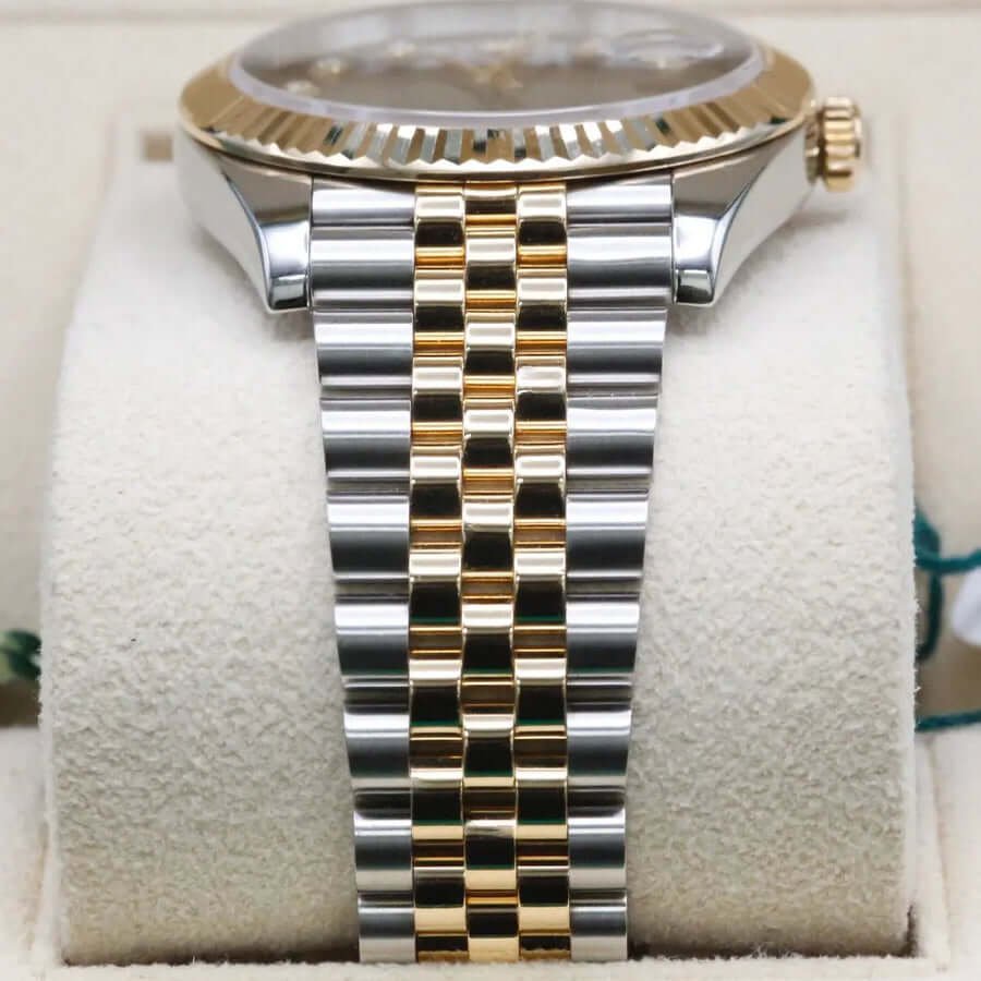 Datejust 41 Black Diamond Dot Dial 126333 Year: 2017 Datejust 41 Black Diamond Dot Dial 126333 Year: 2017