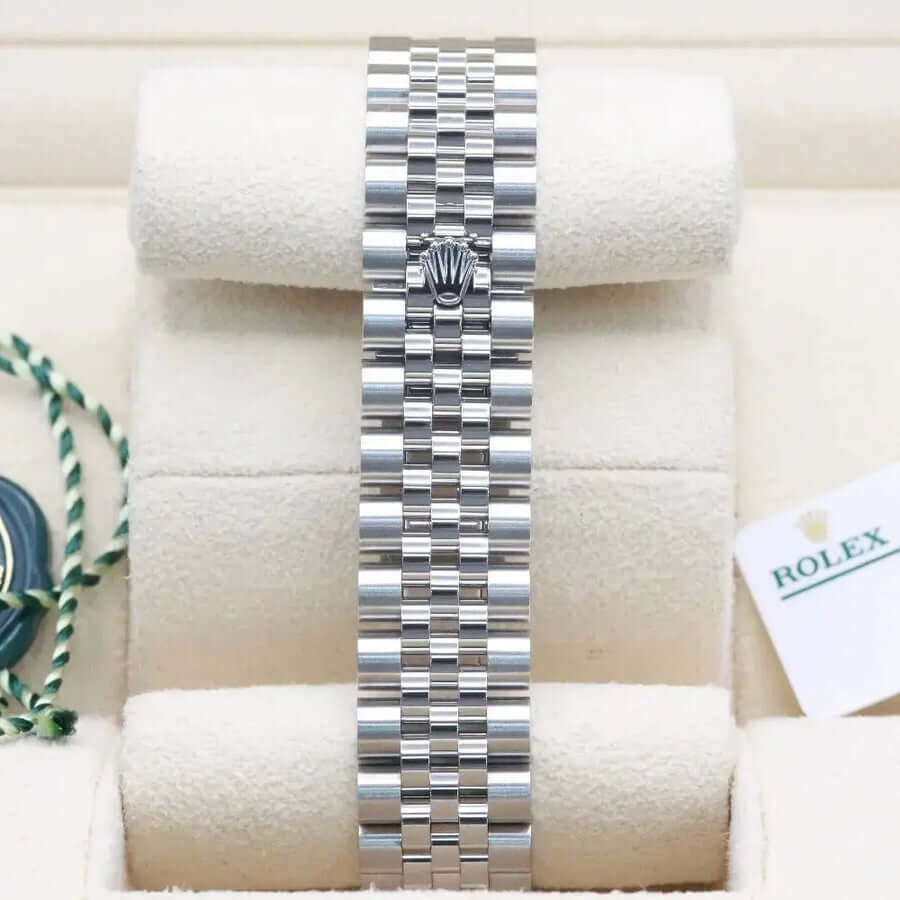 Rolex Datejust 31 Pink Roman Dial 278274 Year: 2023 Rolex Datejust 31 Pink Roman Dial 278274 Year: 2023