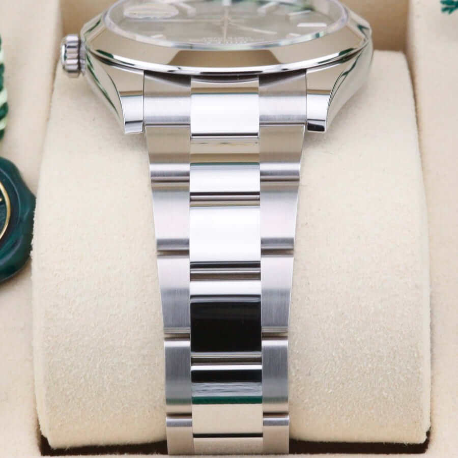 Rolex Datejust 41 126300 Mint Green 41mm Rolex Datejust 41 126300 Mint Green 41mm