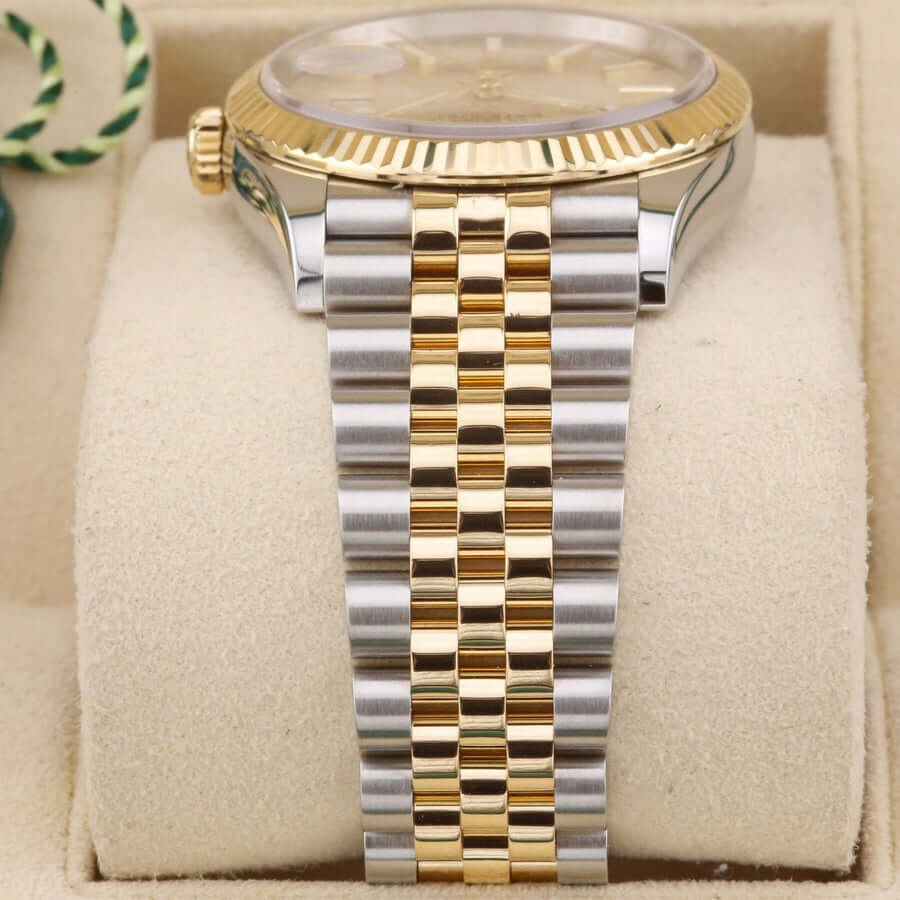 Rolex Datejust 36 126233 Champagne Motif Dial 36mm Rolex Datejust 36 126233 Champagne Motif Dial 36mm