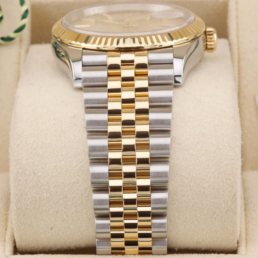 Rolex Datejust 36 126233 Champagne Motif Dial 36mm Rolex Datejust 36 126233 Champagne Motif Dial 36mm