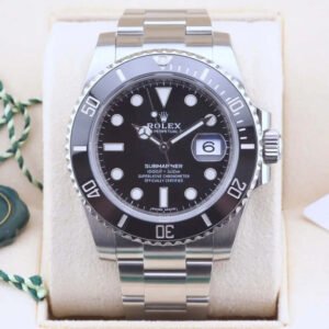 Rolex Submariner Date 116610LN With Service Papers 40mm