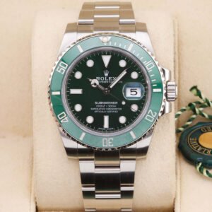 Rolex Submariner Date 116610LV Hulk 40mm
