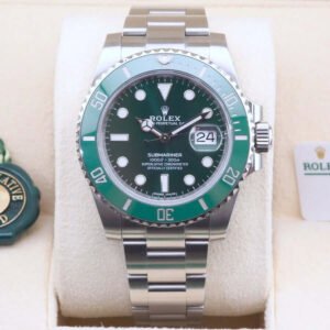 Rolex Submariner 116610LV Hulk 40mm