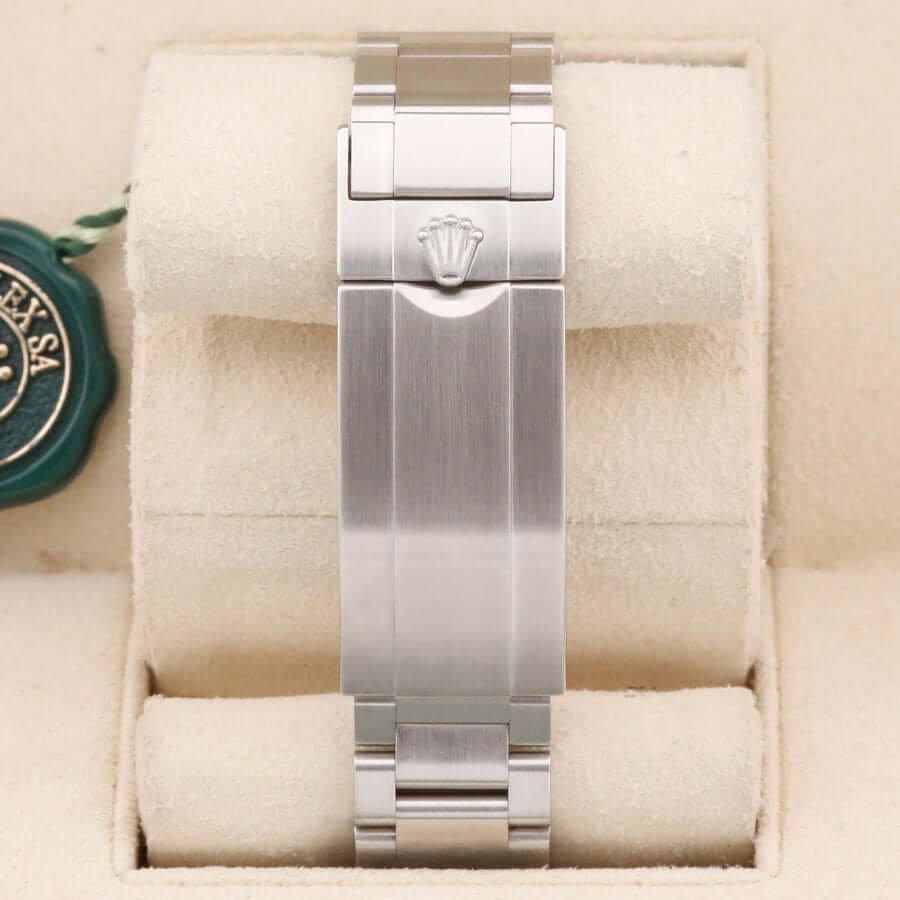 Rolex Submariner 116610LV Hulk 40mm Rolex Submariner 116610LV Hulk 40mm