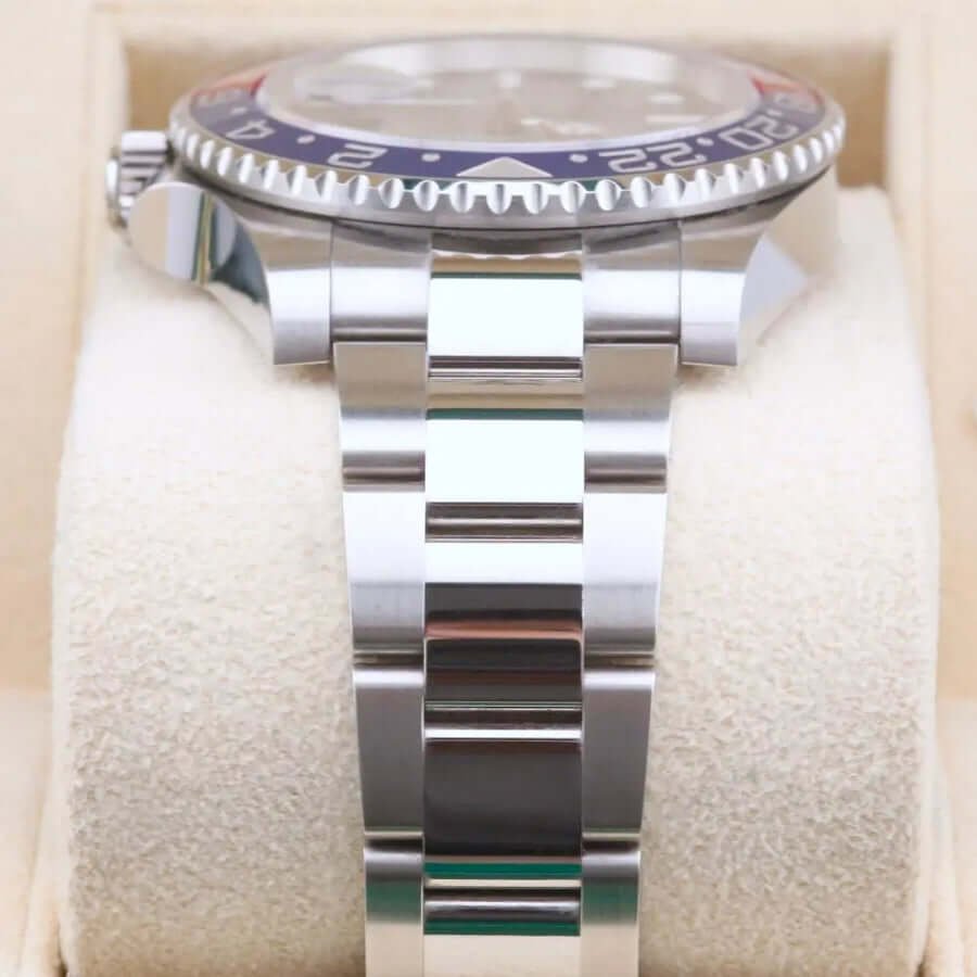 Rolex GMT Bruce Wayne 126710GRNR