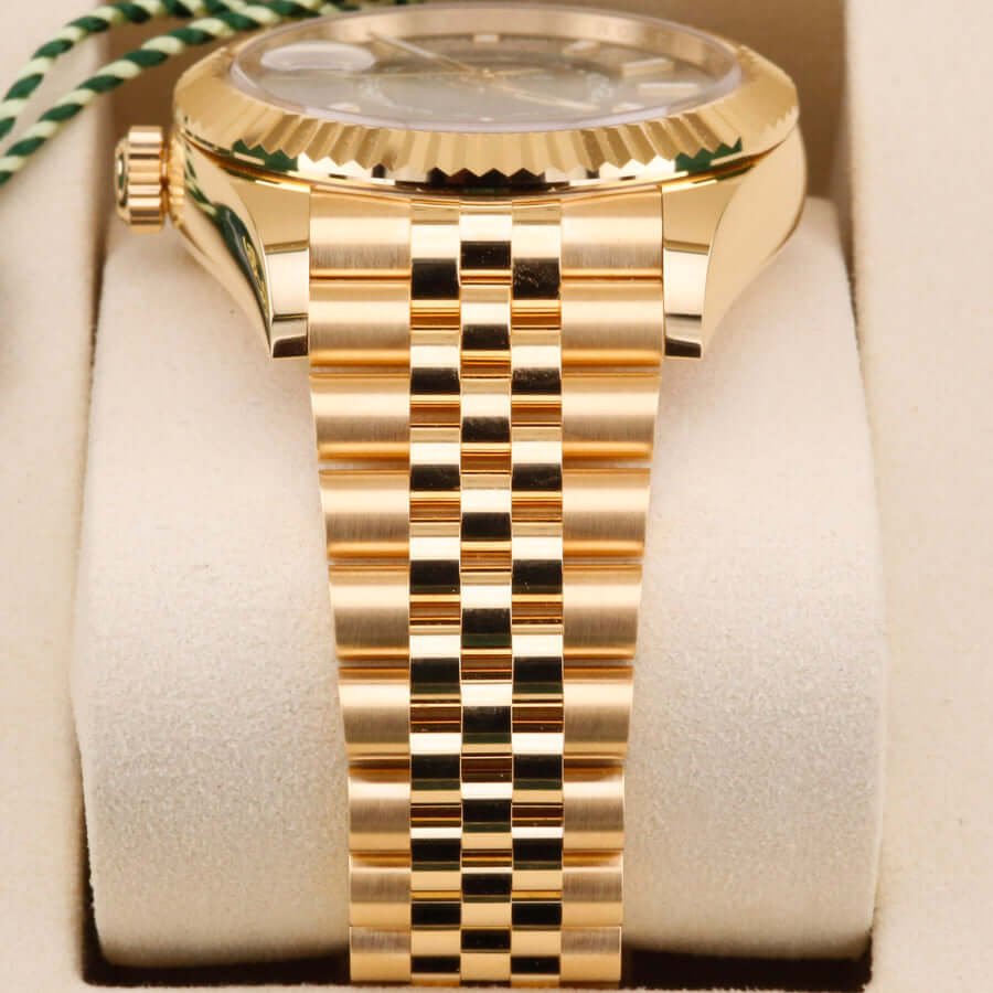 Rolex Sky-Dweller 336938 Green 42mm Rolex Sky-Dweller 336938 Green 42mm