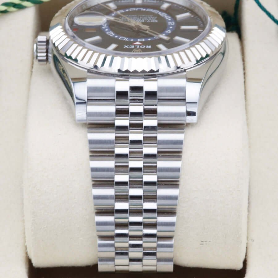 Rolex Sky-Dweller Stickered 336934 Blue 42mm Rolex Sky-Dweller Stickered 336934 Blue 42mm
