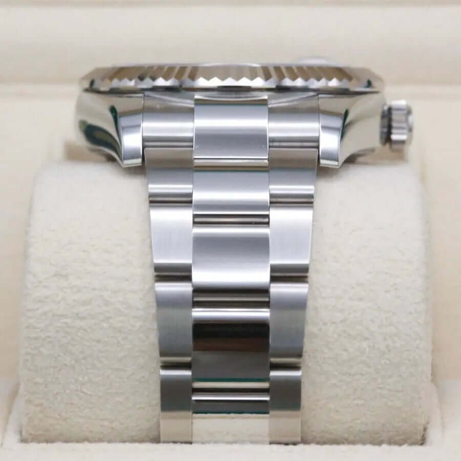 Sky-Dweller White Dial 326934 Sky-Dweller White Dial 326934