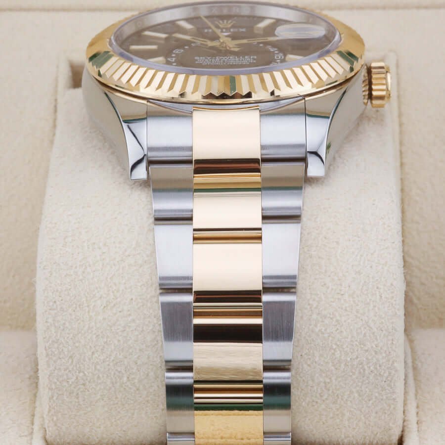 Rolex Sky-Dweller Black Dial 326933 Rolex Sky-Dweller Black Dial 326933