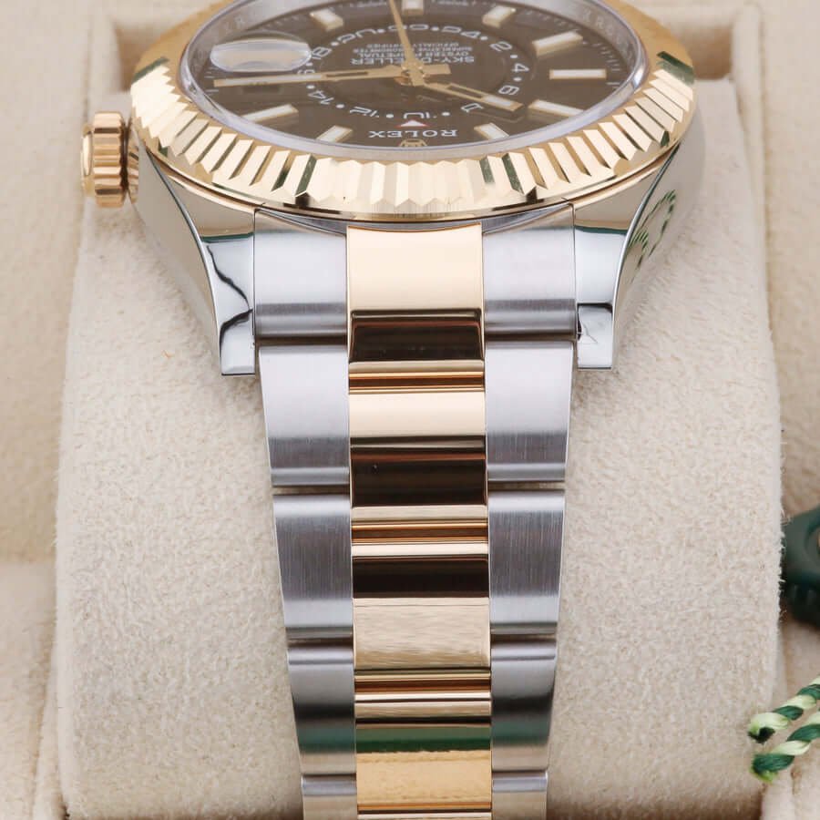 Rolex Sky-Dweller Black Dial 326933 Rolex Sky-Dweller Black Dial 326933