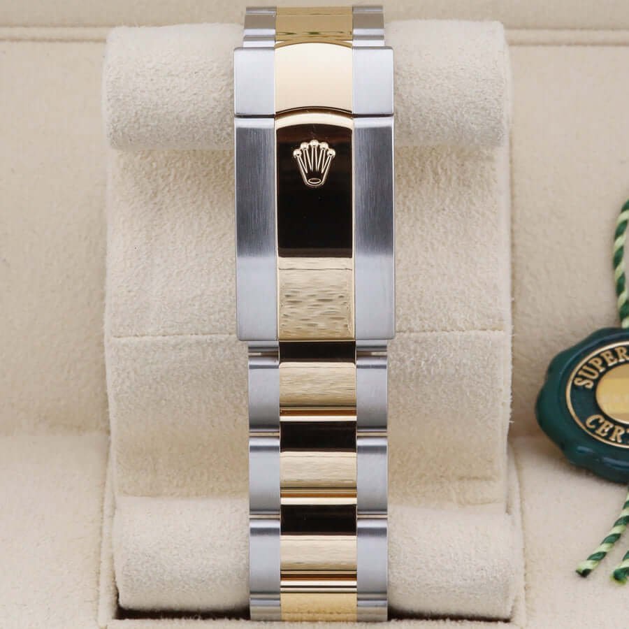 Rolex Sky-Dweller Black Dial 326933 Rolex Sky-Dweller Black Dial 326933
