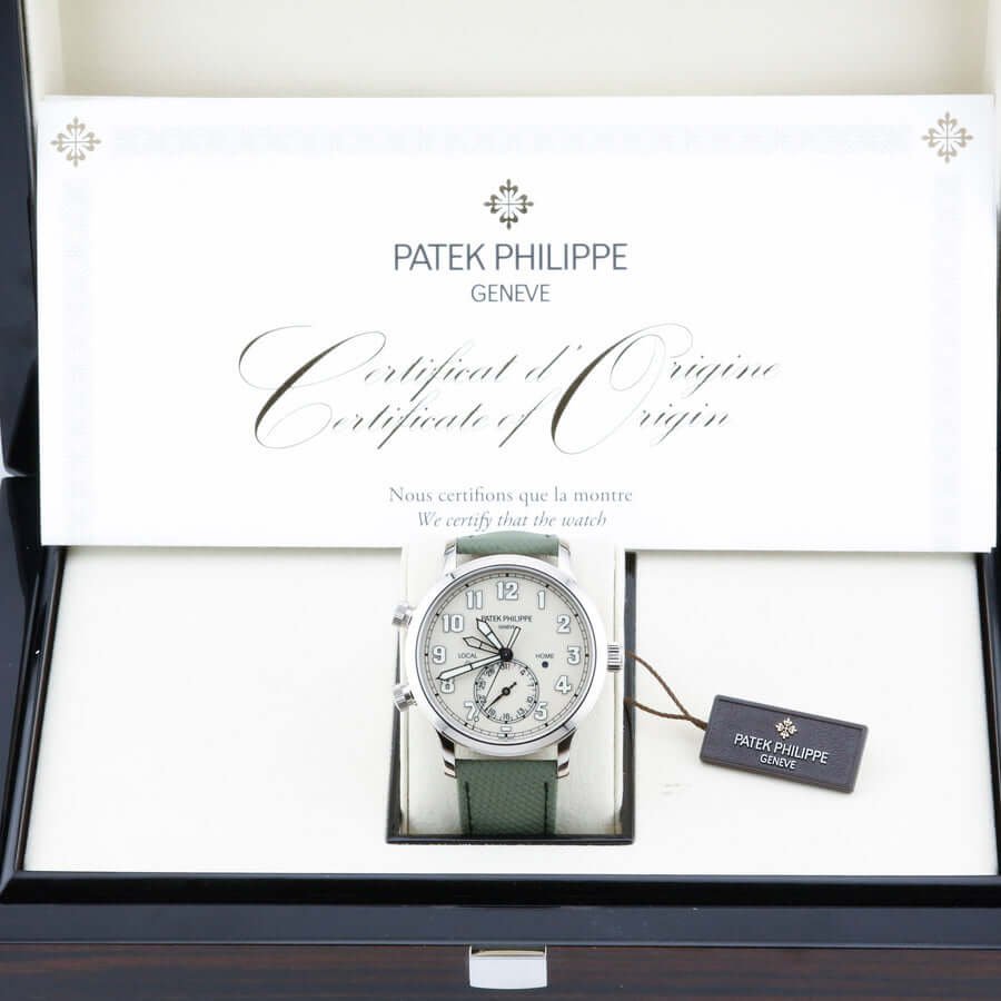 Patek Philippe Calatrava Pilot Travel Time 5524G-010 Patek Philippe Calatrava Pilot Travel Time 5524G-010