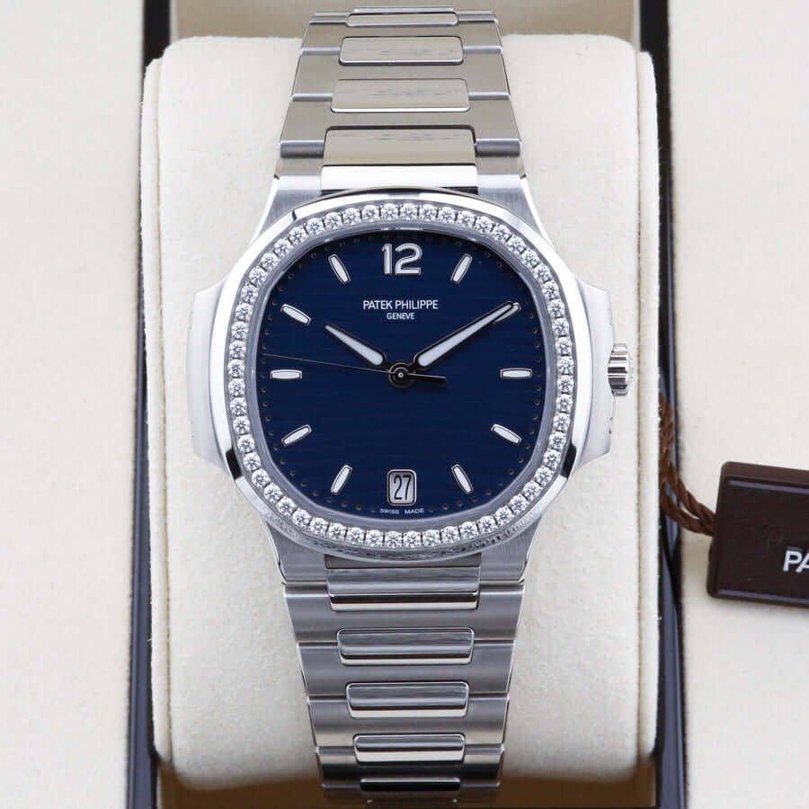 Patek Philippe Ladies Nautilus 7118/1200A-001 Patek Philippe Ladies Nautilus 7118/1200A-001