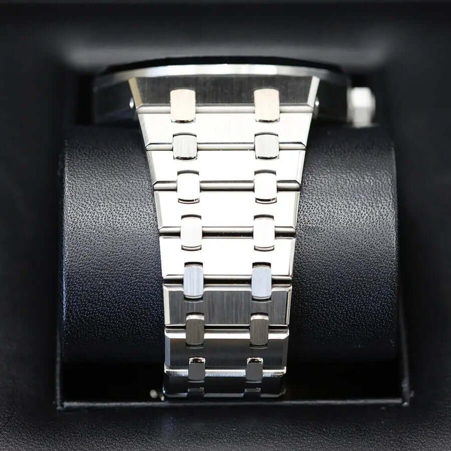 Audemars Piguet Royal Oak Silver Dial 15500 Audemars Piguet Royal Oak Silver Dial 15500