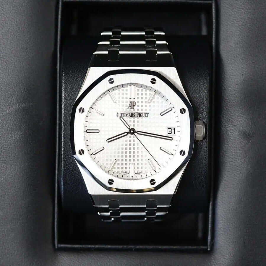 Audemars Piguet Royal Oak Silver Dial 15500 Audemars Piguet Royal Oak Silver Dial 15500