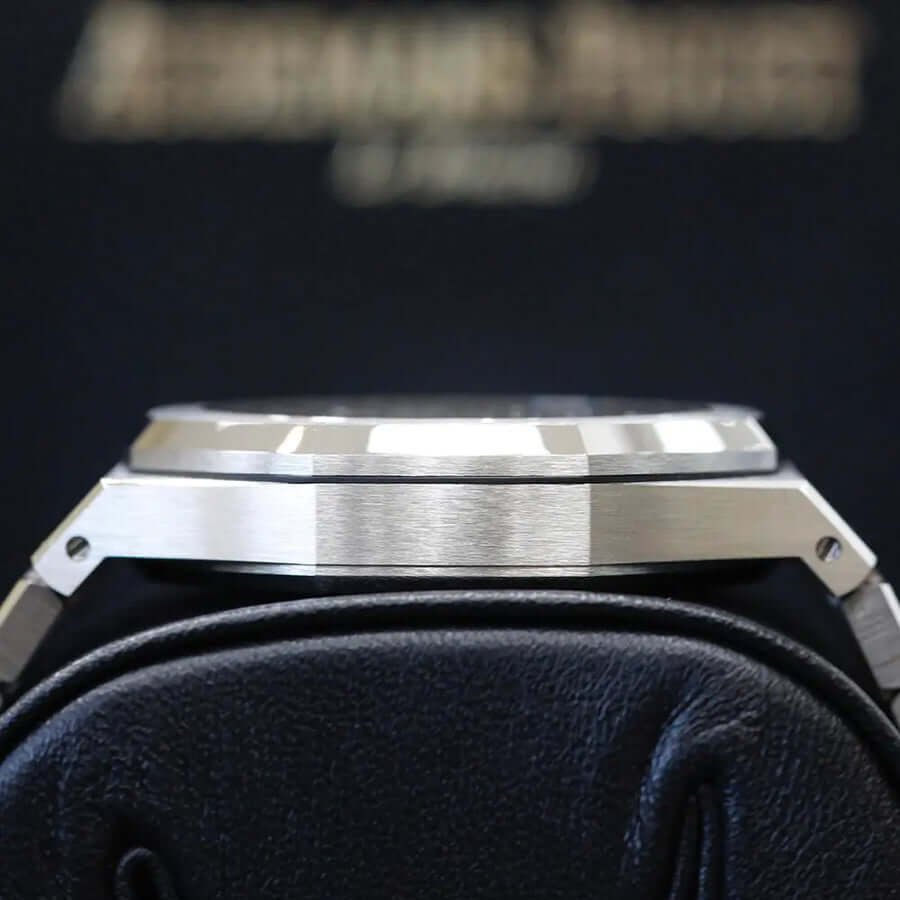 Audemars Piguet Royal Oak Silver Dial 15500 Audemars Piguet Royal Oak Silver Dial 15500
