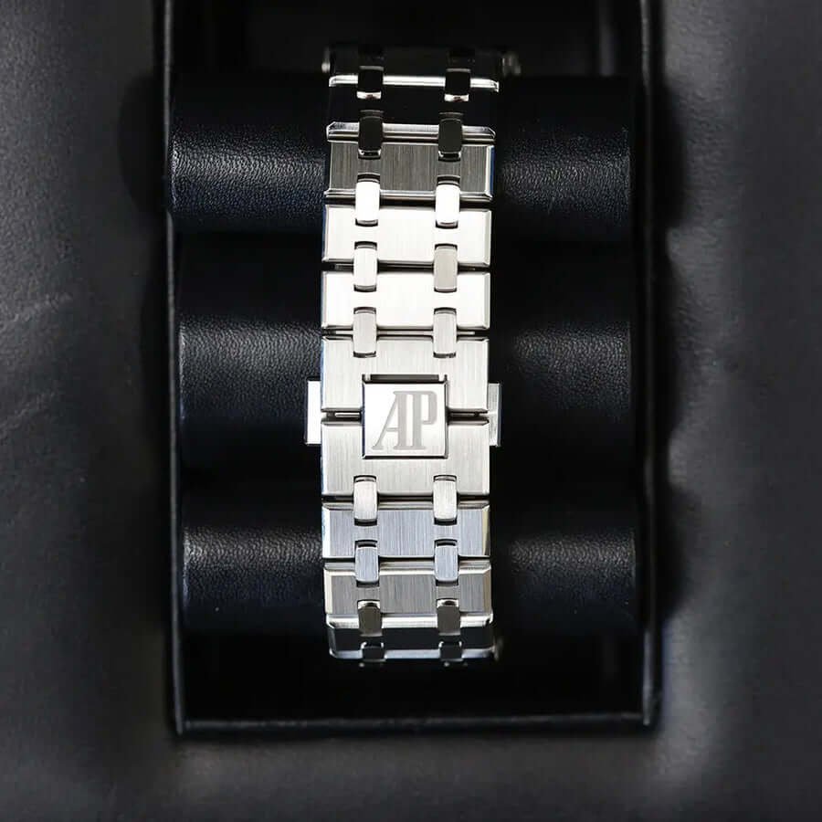 Audemars Piguet Royal Oak Silver Dial 15500 Audemars Piguet Royal Oak Silver Dial 15500