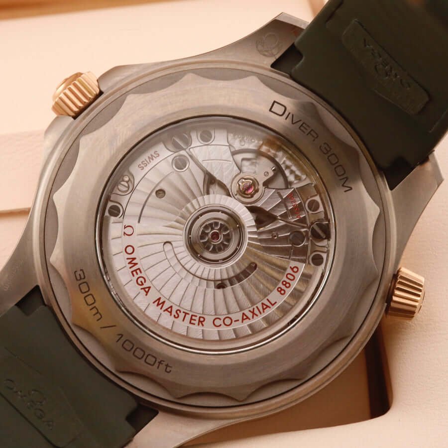 Omega Seamaster Titanium 21092422010001 Green 42mm Omega Seamaster Titanium 21092422010001 Green 42mm