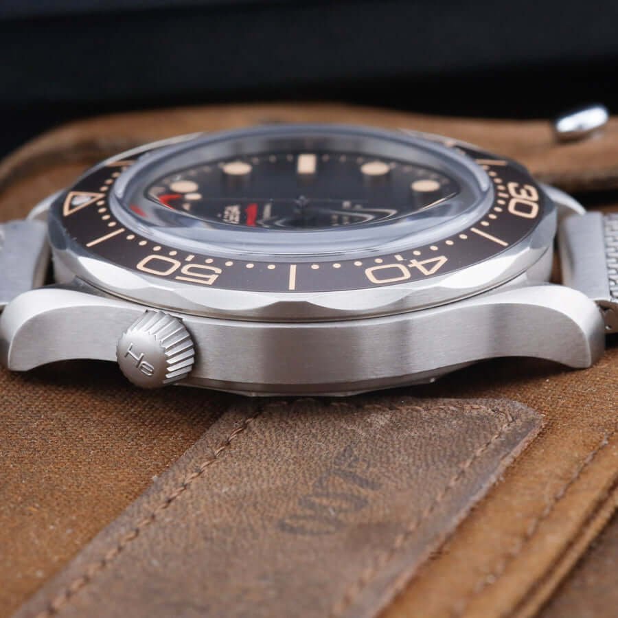 Omega Seamaster 007 Edition 21090422001001 Brown 42mm Omega Seamaster 007 Edition 21090422001001 Brown 42mm