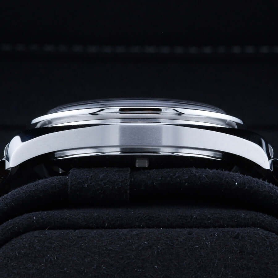 Omega Speedmaster 31030425001004 Reverse Panda 42mm Omega Speedmaster 31030425001004 Reverse Panda 42mm